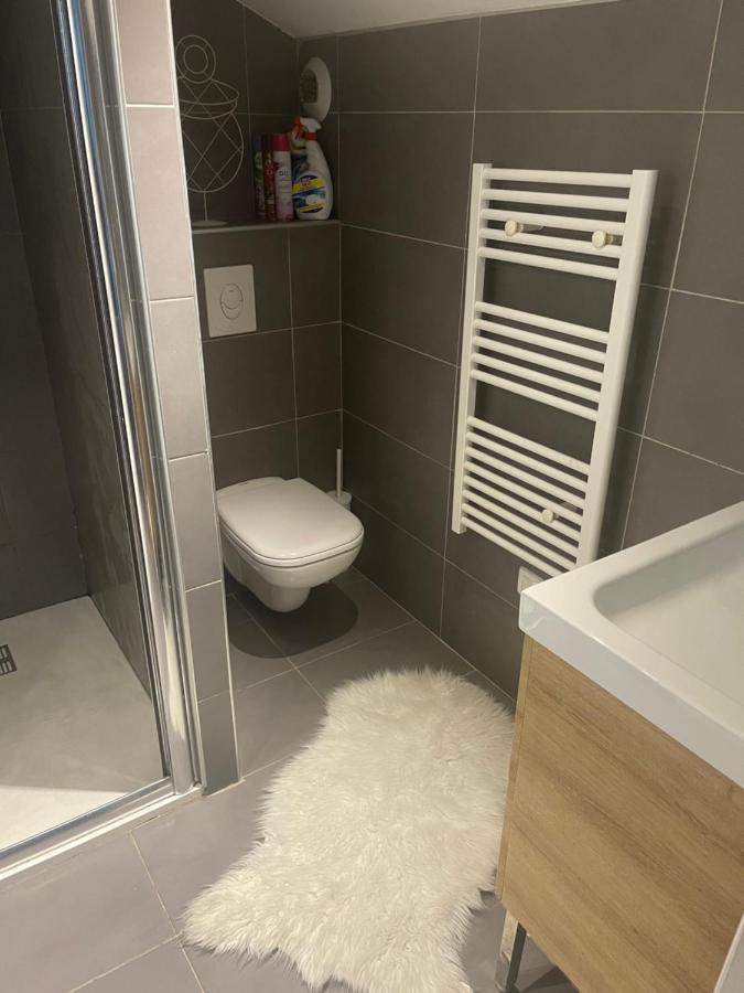 Beau Appartement Calme A Partager Marseille Bagian luar foto